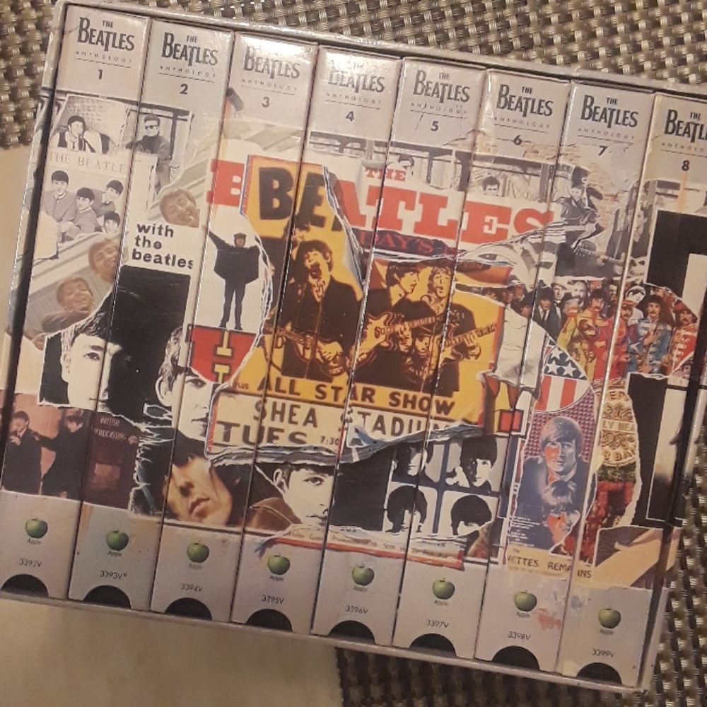 Beatles Anthology vhs set(used)
